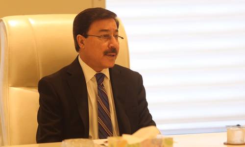 السيد محافظ البنك المركزي العراقي يتفقد مصرف عبر العراق